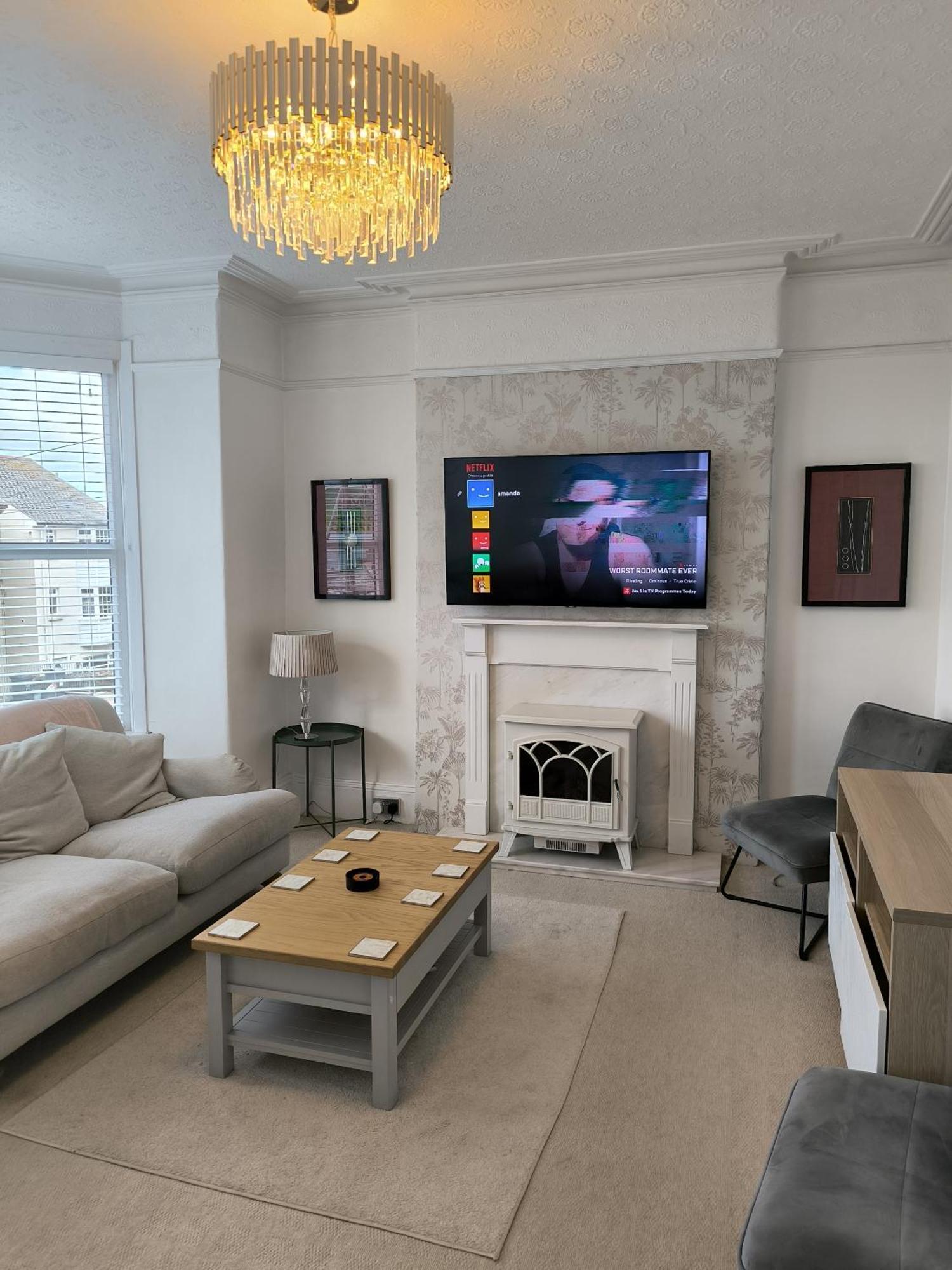Spacious 4 Bed Victorian House With Sea Views Tjs4Tt إلفراكومبْ المظهر الخارجي الصورة